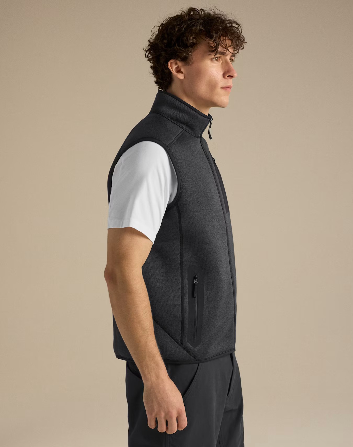 Arcteryx COVERT VEST Black Heather M's - Image 3