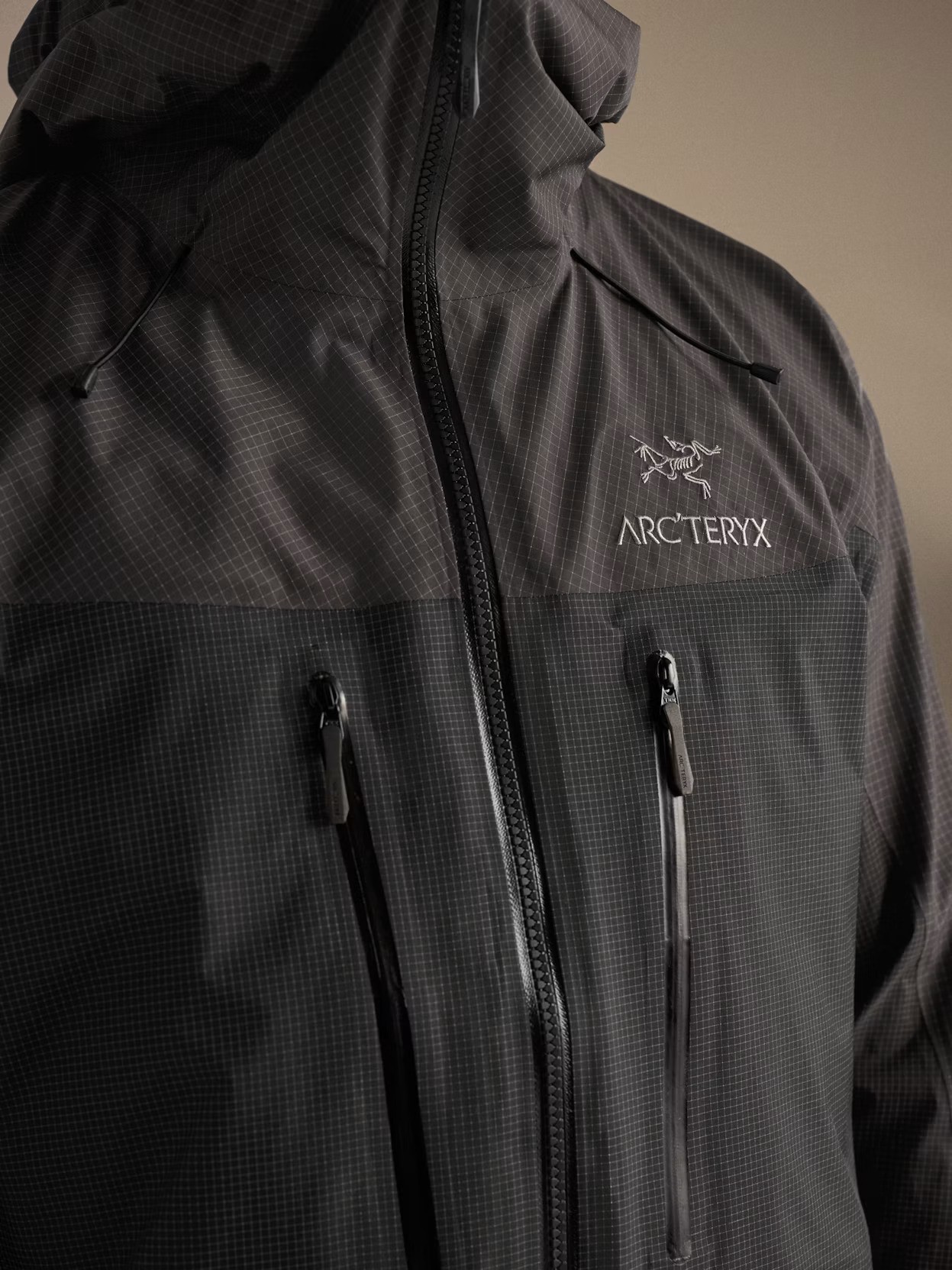 Arcteryx Alpha Jacket Graphite/Black M's - Image 5